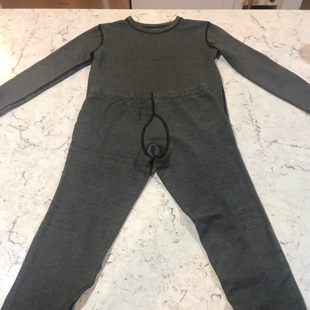 Boys thermals. Grey. Size 6/7. Cherokee